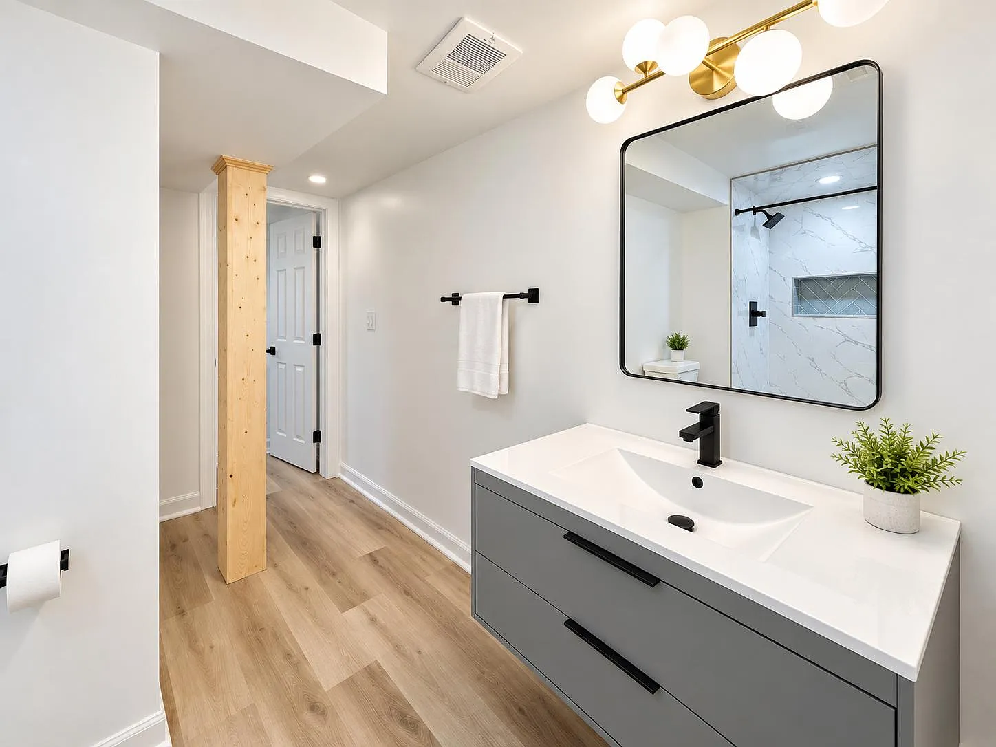 4 bed, 4.0 bath, 2040 sqft, $1,269 — Photo 4