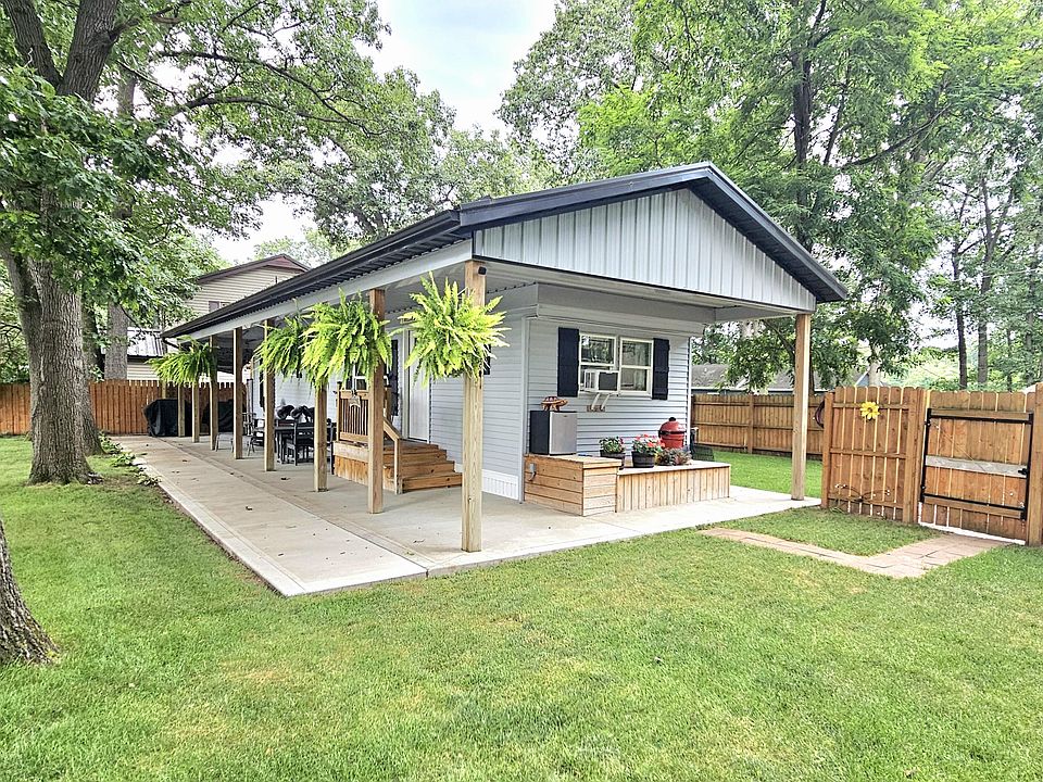 1st image of 67003 Oxbow Dr