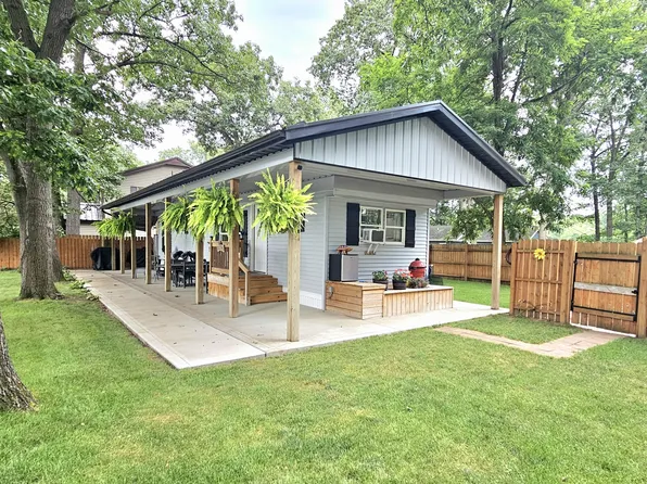 67003 Oxbow Dr, Constantine, MI 49042