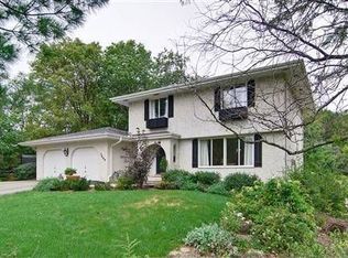 5800 Lake Rose Cir, Minnetonka, MN 55345