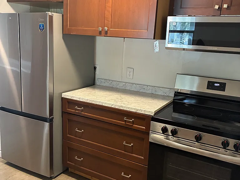 5495 Williamsburg Ln — Photo 9