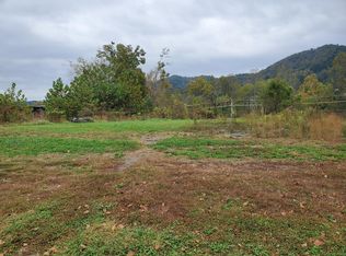 925 Andrews Rd, Murphy, NC 28906