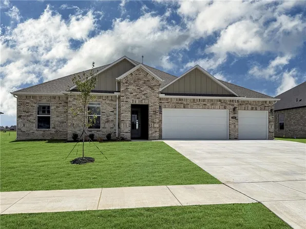 825 Kelleyann Ave, Springdale, AR 72762
