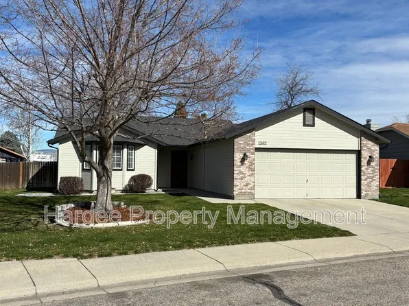 1362 E Pineridge Dr, Boise, ID 83716