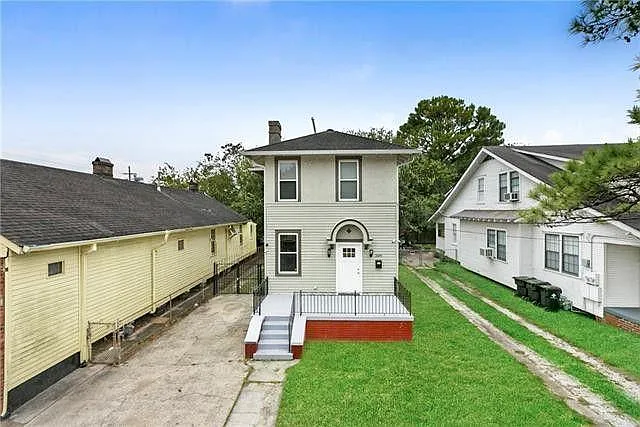 2644 Bruxelles St — Photo 2