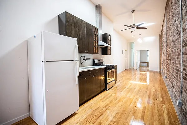 Rented by Oxford Property Group | media 8
