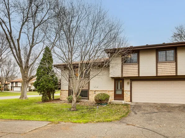 3811 Brookdale Cir N, Brooklyn Park, MN 55443