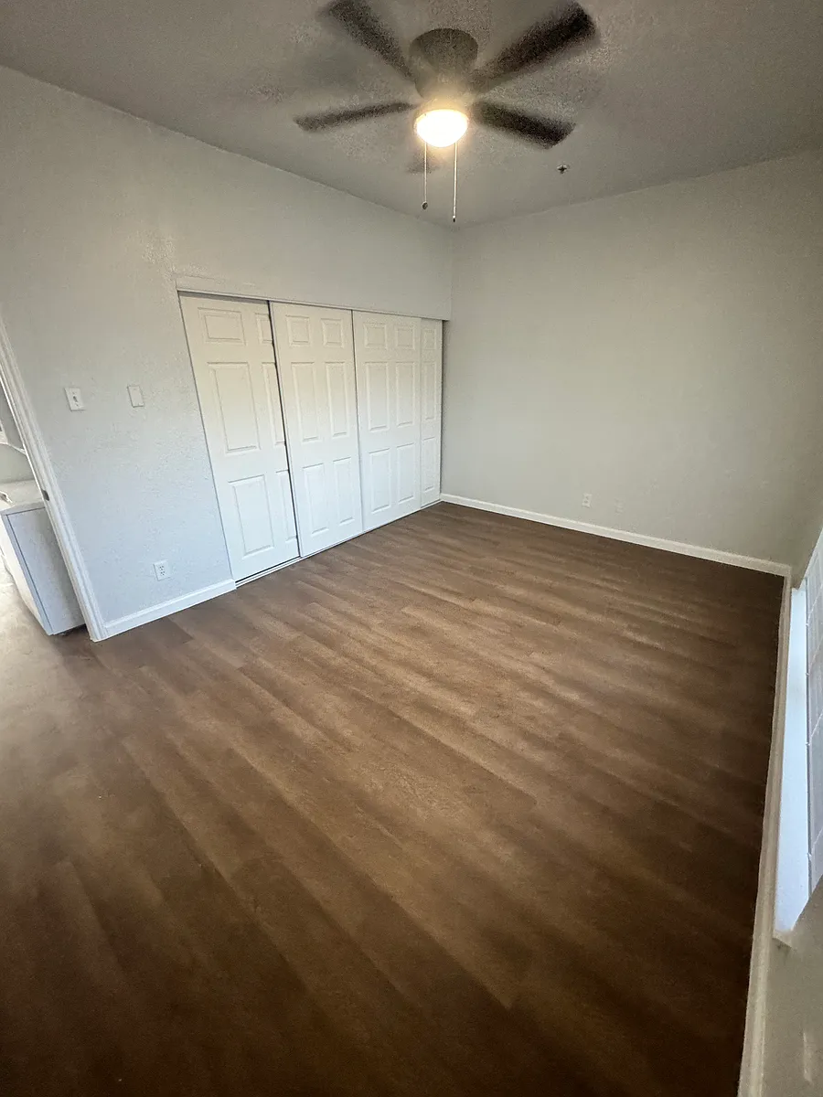Building Photo - 4202 Bass Pro Dr #302