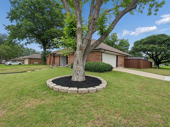 2nd image of 5600 Bogota Dr