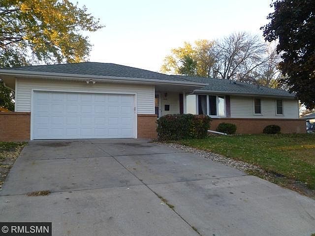1st image of 4400 Estate Dr