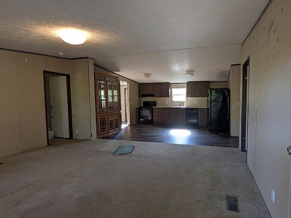 3rd image of 123 Washington Ave