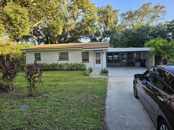 621 2nd St, Polk City, FL 33868