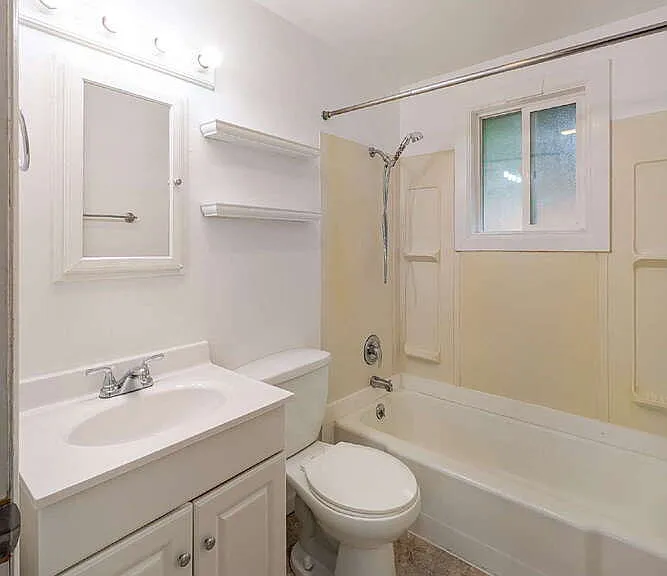 529 Madison St #2 — Photo 9