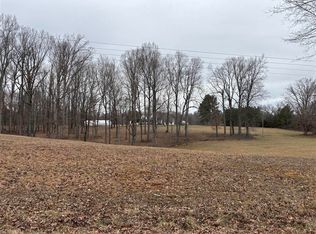 5296 Bowling Green Rd, Scottsville, KY 42164