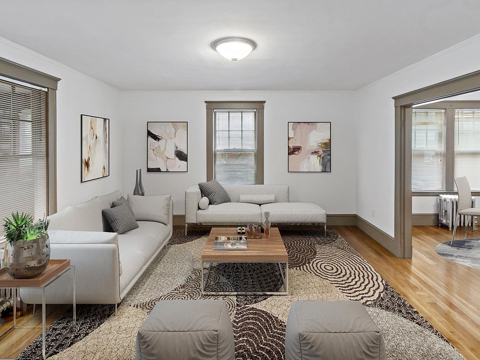 Living room *apartment will not come with furniture