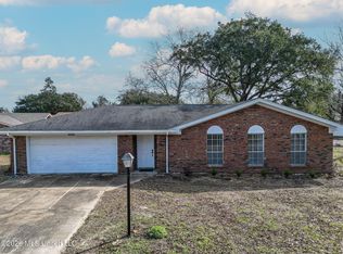 2304 Melbourne Ct, Biloxi, MS 39532