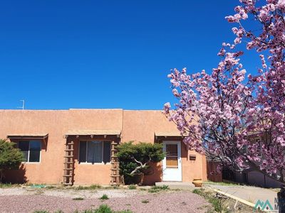 305 E Logan Ave, Gallup, NM, 87301
