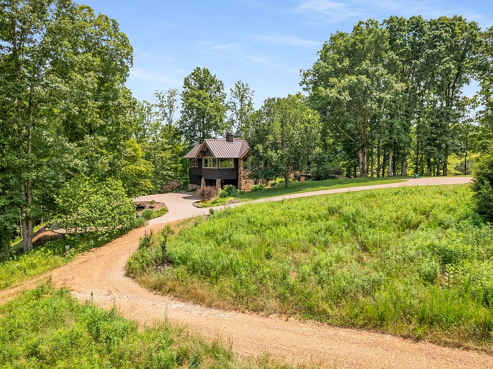 7th image of this home