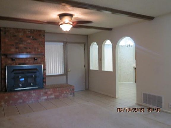 4th image of 1301 S Pecos St
