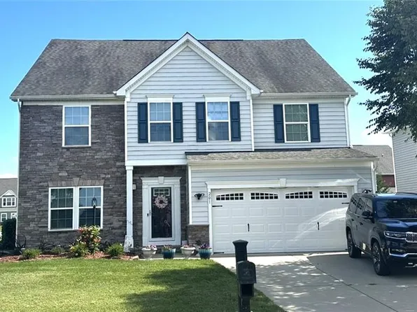 201 Oak Hill Ln, Smithfield, VA 23430