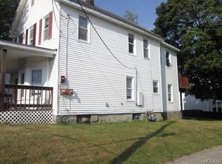 35 Crescent Pl, Middletown, NY 10940