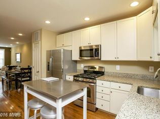 800 S Robinson St, Baltimore, MD 21224