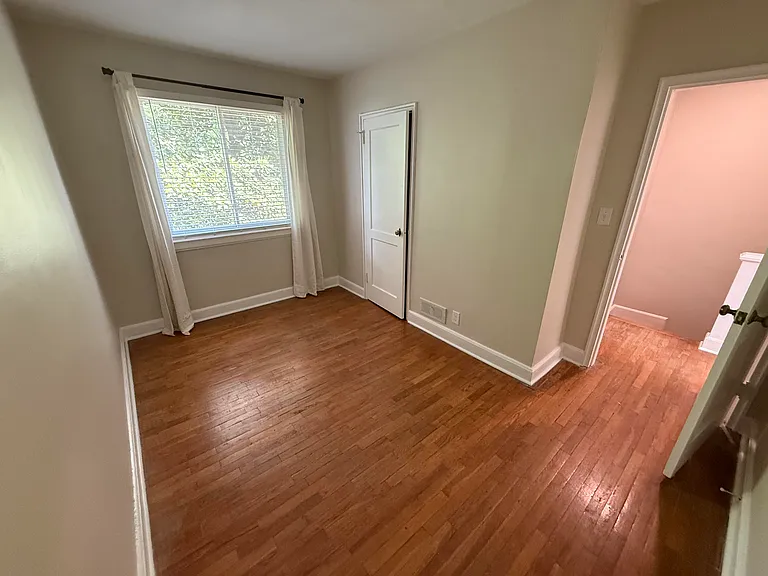 2625 B Greenbrier Rd — Photo 11