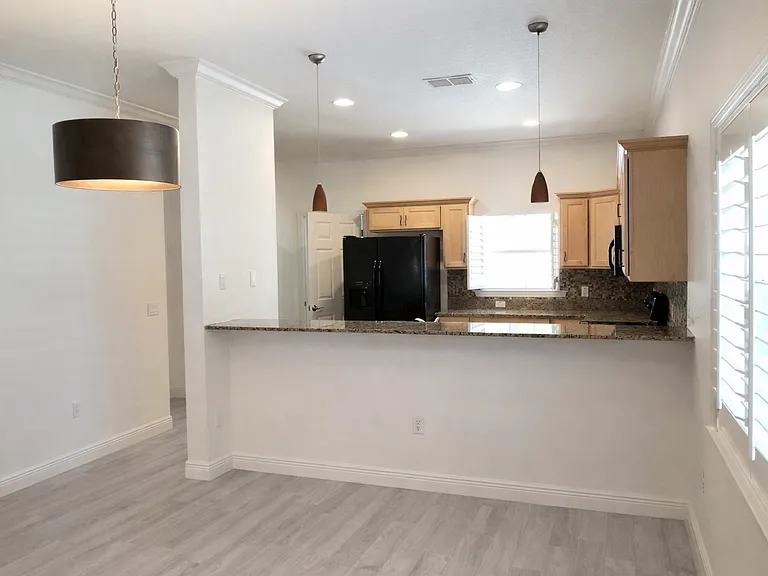301 S Arrawana Ave #B — Photo 6