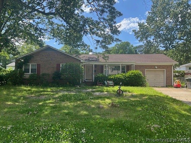 1st image of 207 Orkney Pl