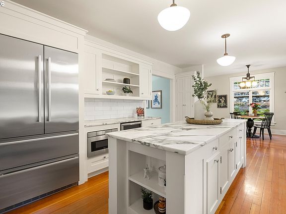 4th image of 49 Briarwood Rd