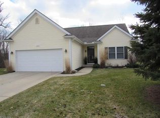 1062 Fairway Dr, Pontiac, MI 48340