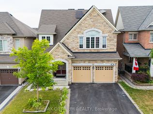 16 Ashcreek Dr, Brampton, ON L6Y 3A7