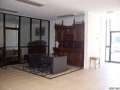 3rd image of 6035 Plaza Ln
