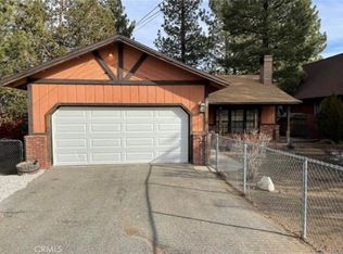 1140 Willow Ln, Big Bear City, CA 92314