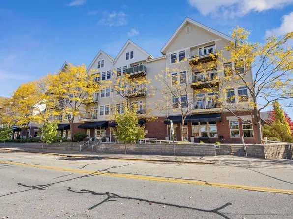 110 S Wisconsin St #4c, Port Washington, WI 53074