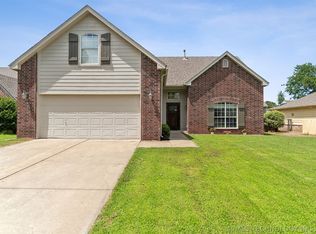 8025 Quail Ridge Rd, Claremore, OK 74019