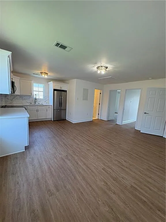 2 bed, 800 sqft, $1,400 — Photo 4