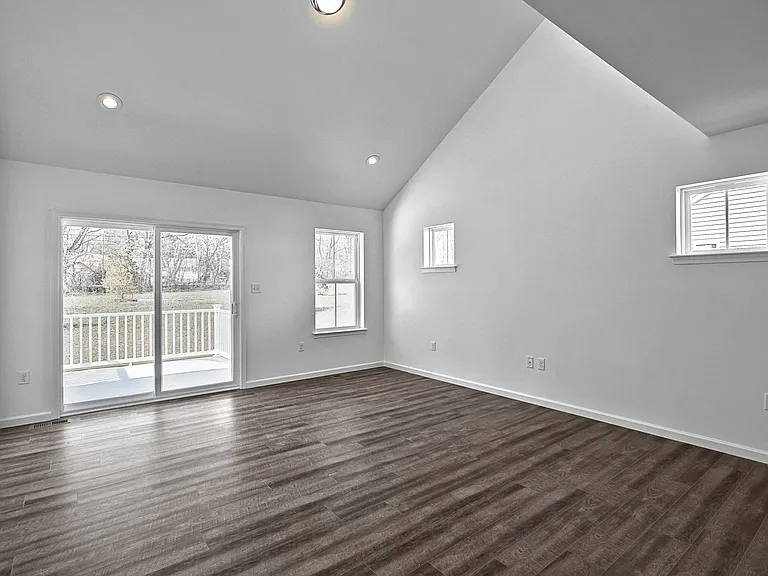 41 Long Bend Dr #14 — Photo 25