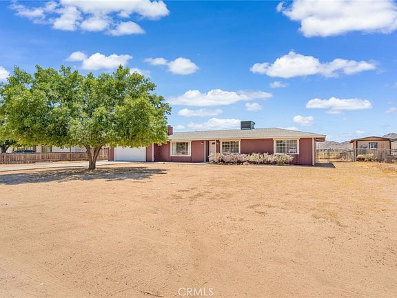 3rd image of 16050 Pawnee Rd