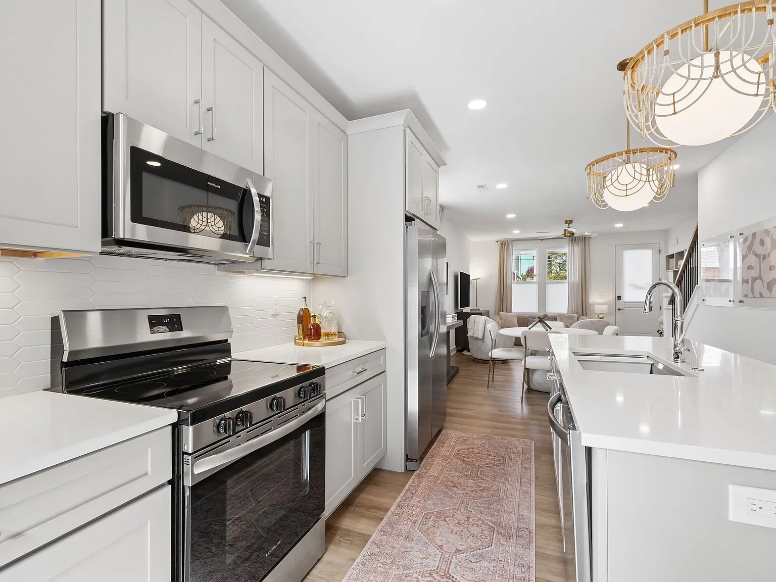 1480 Chesapeake Ave — Photo 3