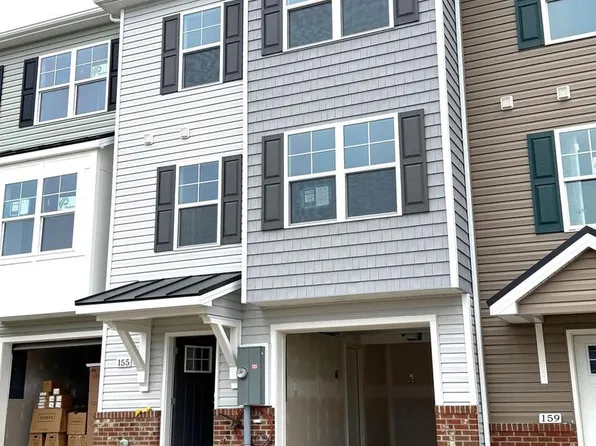 155 Olga Dr, Martinsburg, WV 25403