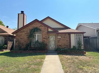 2140 Lonnie Ln, Moore, OK 73170