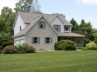 908 Winding Creek Ln, Delaware, OH 43015