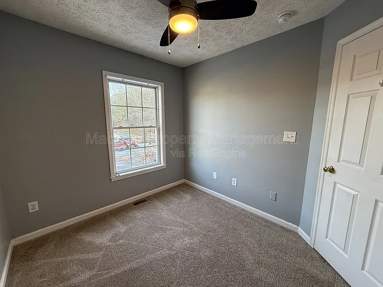 10500 Boxmeer Ct — Photo 18