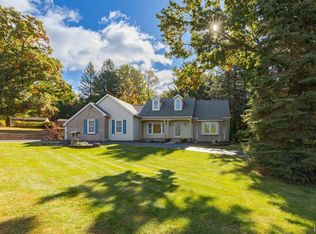 1207 W Dawson Rd, Milford, MI 48381