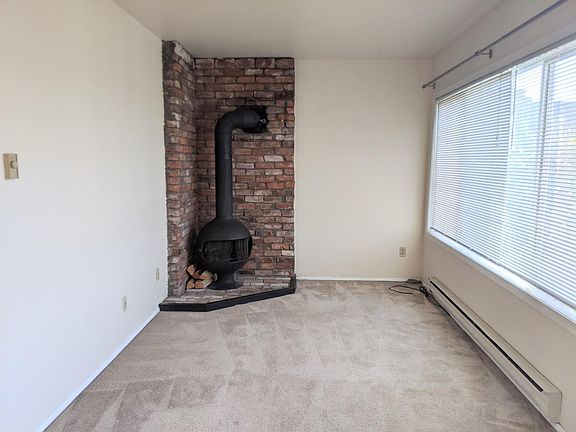 2nd image of 2339 Boylston Ave E Unit 3