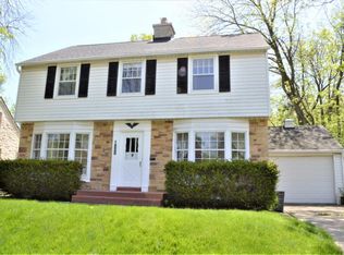 4441 W Anthony Dr, Greenfield, WI 53219