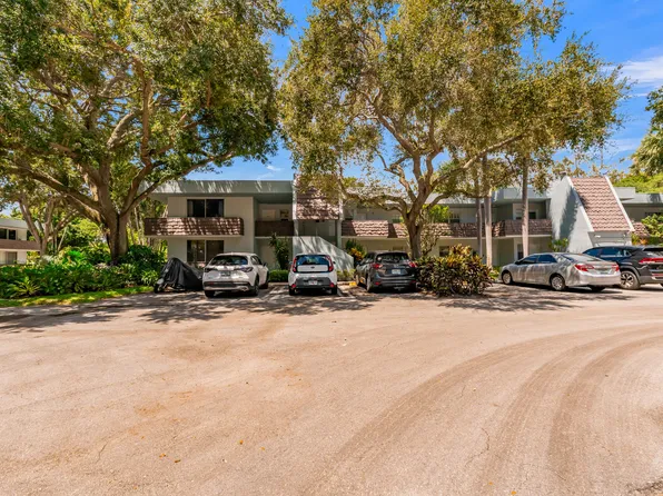 3201 N COURSE Lane E #212, Pompano Beach, FL 33069