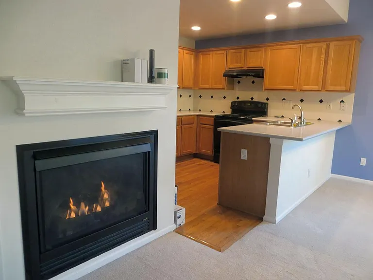 Built-in gas-log fireplace