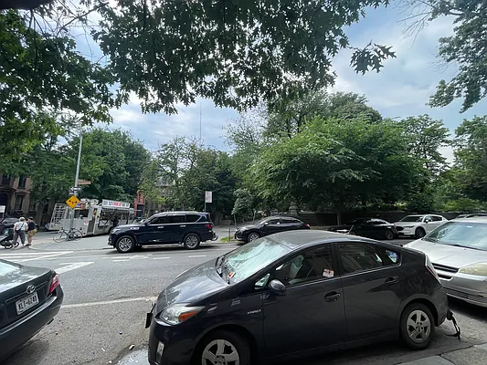 Rented by Chris Stewart, LREB | media 22